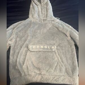 Youngla cozy hoodie in a grayish blue size L perfect for winter time